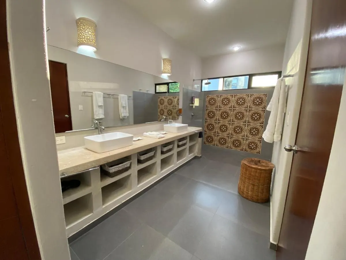 Cien Corazones Villa Tulum