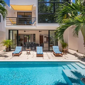 Villa Wonderful Tropical 3br, Garden, Private Pool., Tulum